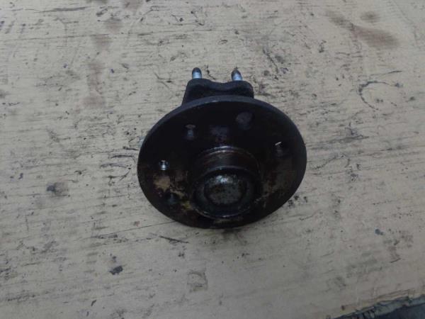 MOYEU ARRIERE OPEL ASTRA G 4 TROUS - Vue 1